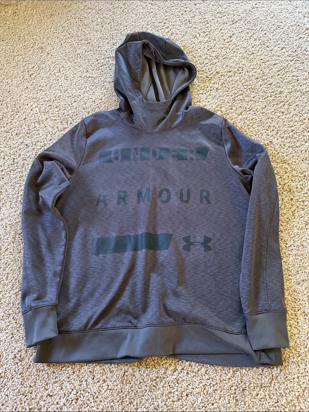 Under Armour Men's Hooded Sweatshirt in Charcoal Gray